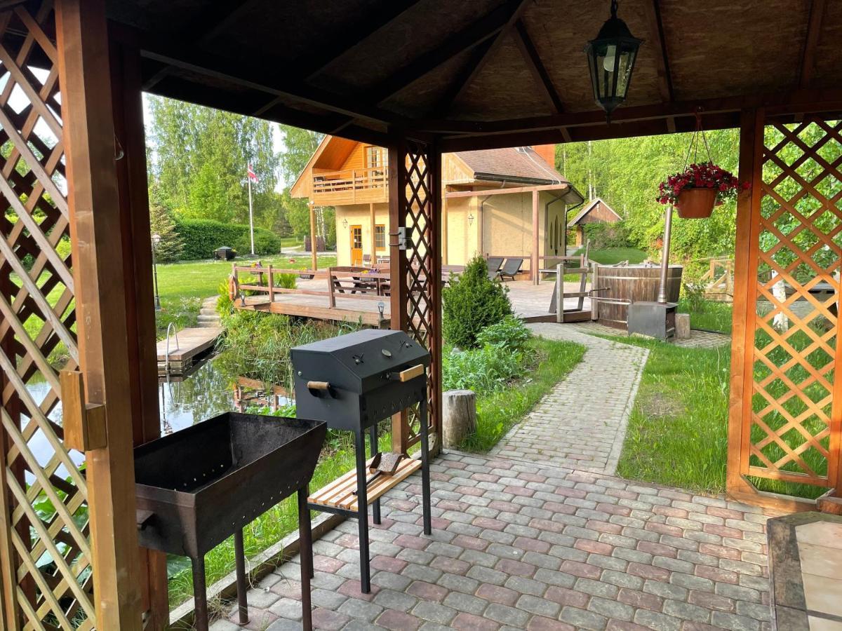 Piejuras Nams Hotel Ķesterciems Kültér fotó