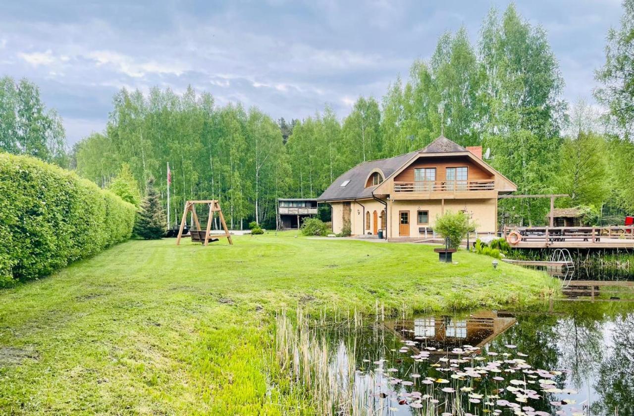Piejuras Nams Hotel Ķesterciems Kültér fotó