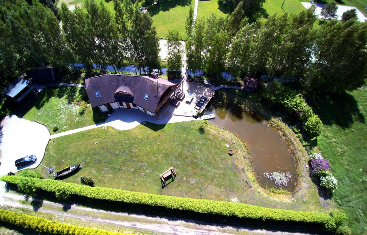 Piejuras Nams Hotel Ķesterciems Kültér fotó